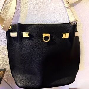 Parisa Wang Black & Cream Shoulder Bag — Excellent Condition